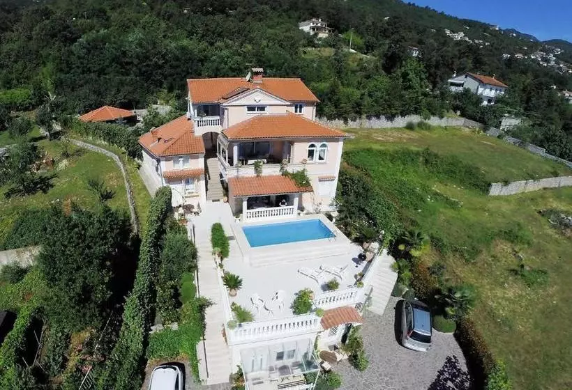 Apartment Villa Barbara By Interhome