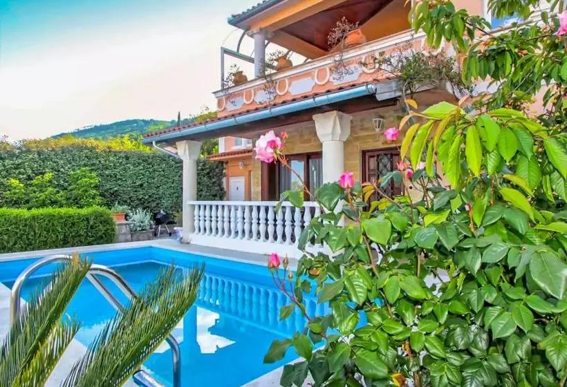 Apartment Villa Barbara By Interhome