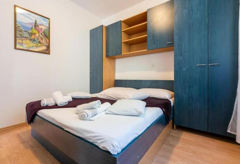 Apartments And Room Ruzica
