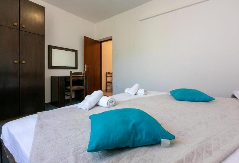 Apartments And Room Ruzica