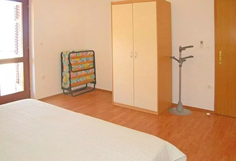 Apartments Rina