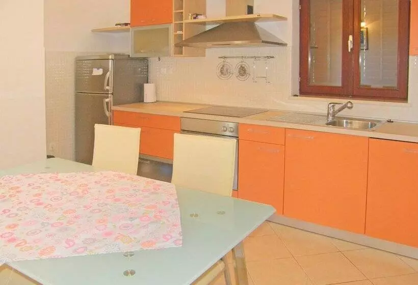 Apartments Rina