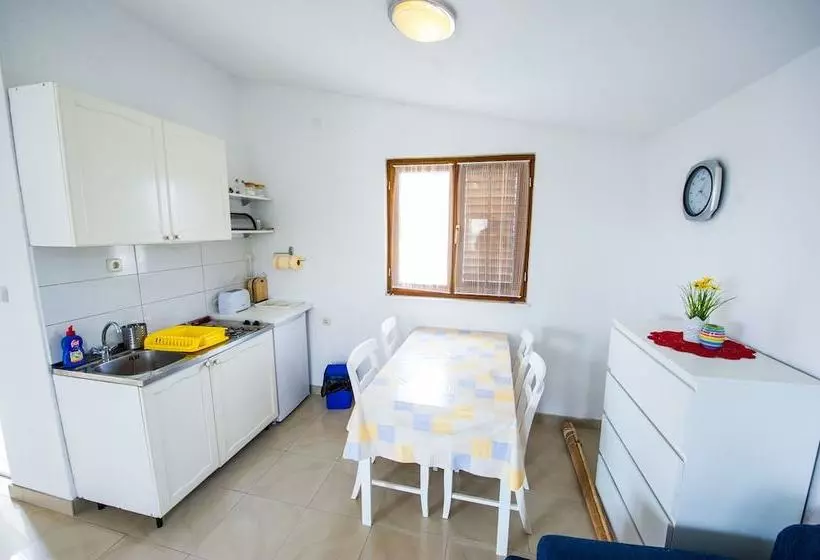 Apartments Villa Flora