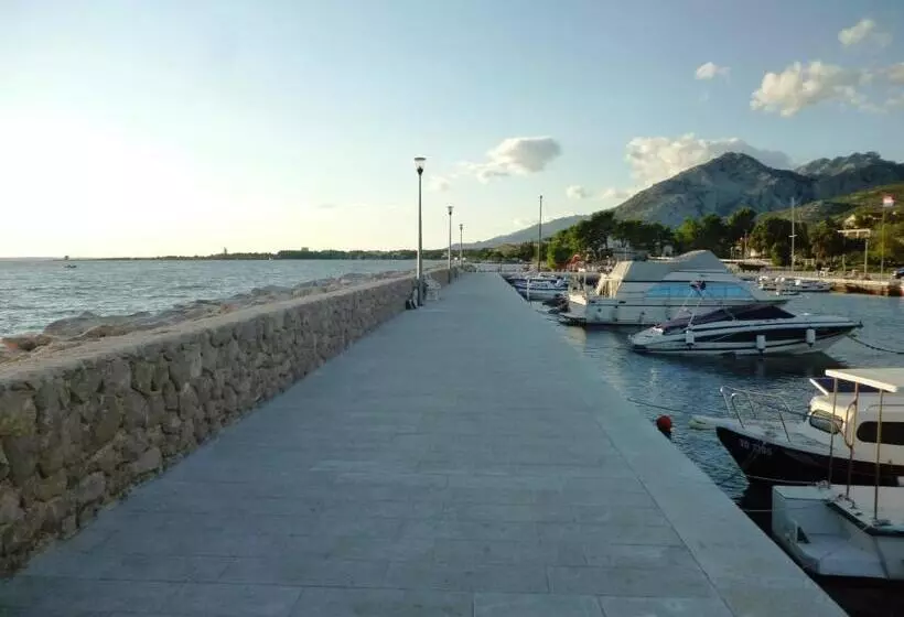 Mareta   Apartment In A Stone House
