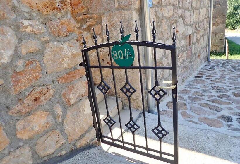 Mareta Apartment In A Stone House