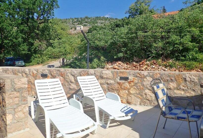 Mareta Apartment In A Stone House