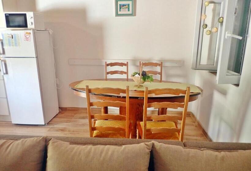 Mareta Apartment In A Stone House