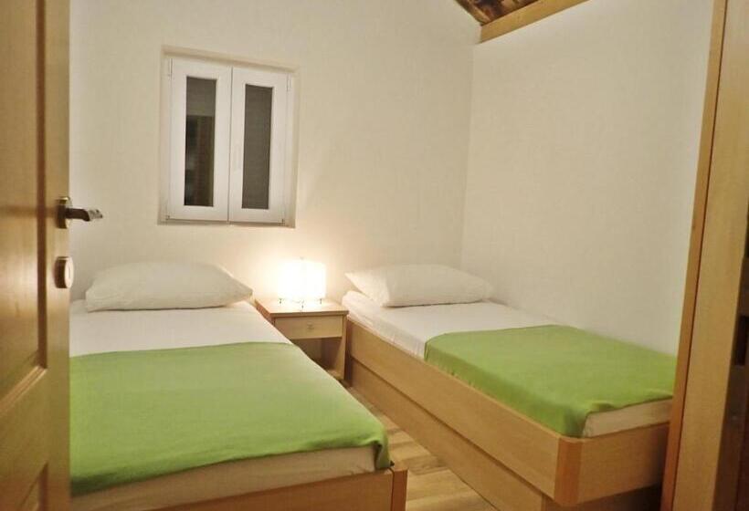 Mareta Apartment In A Stone House