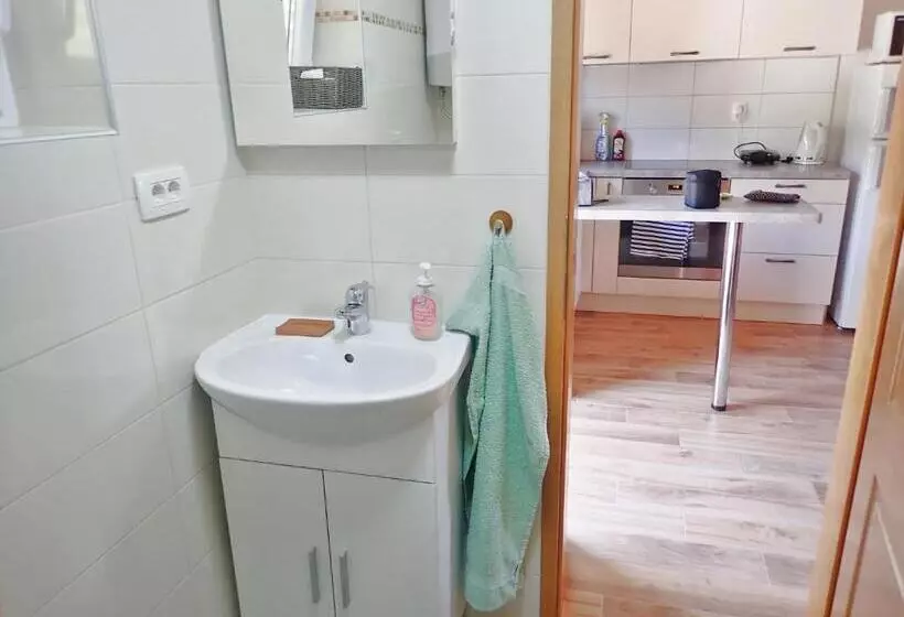 Mareta   Apartment In A Stone House