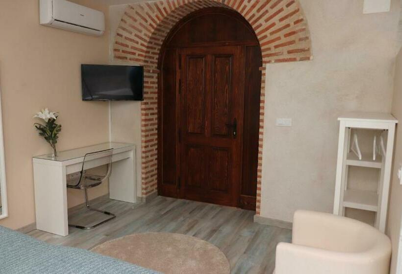 Apartamentos Turísticos Desiree