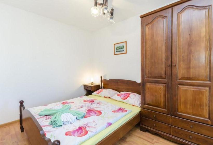 Apartments Little Spring