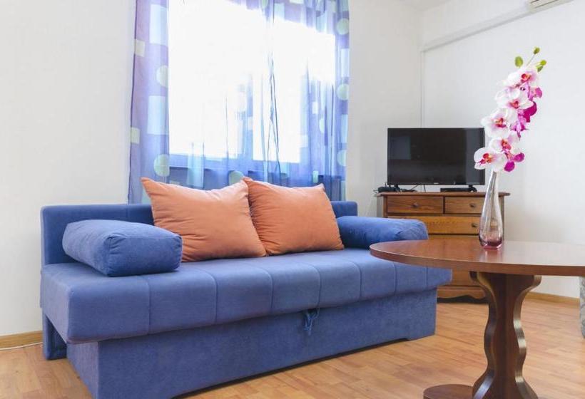 Apartments Little Spring