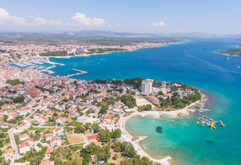 Apartments Little Spring