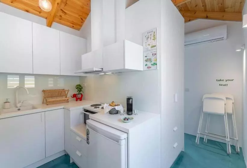 Chandakos 8 Design Apts
