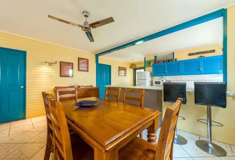 Clifton Beach House