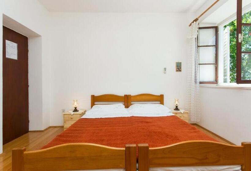 پانسیون Guest House Simunovic