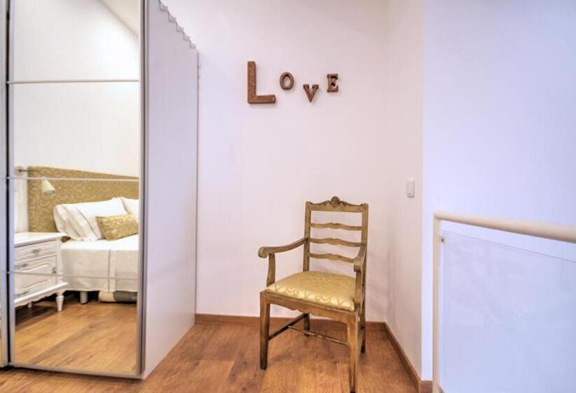 Yellow Barqueta Studio