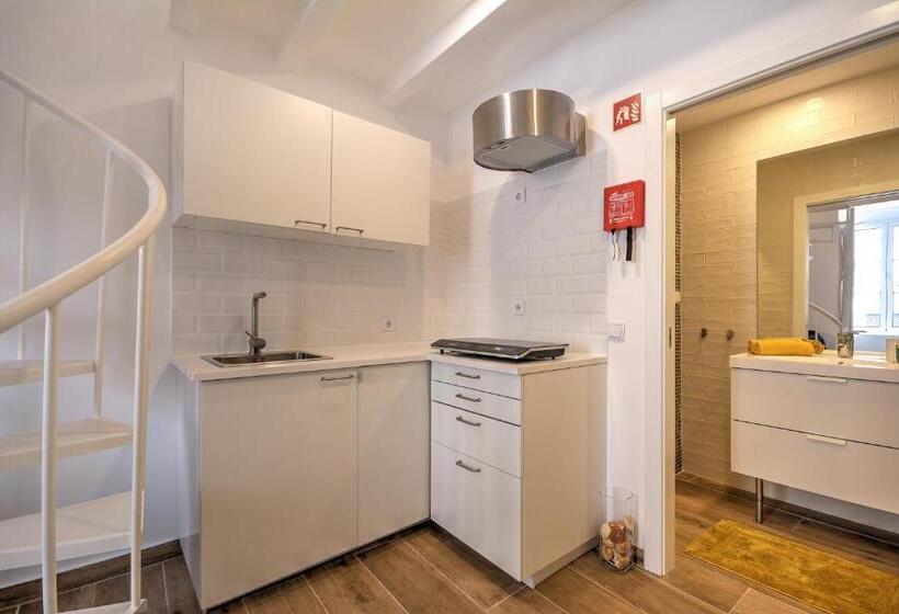 Yellow Barqueta Studio