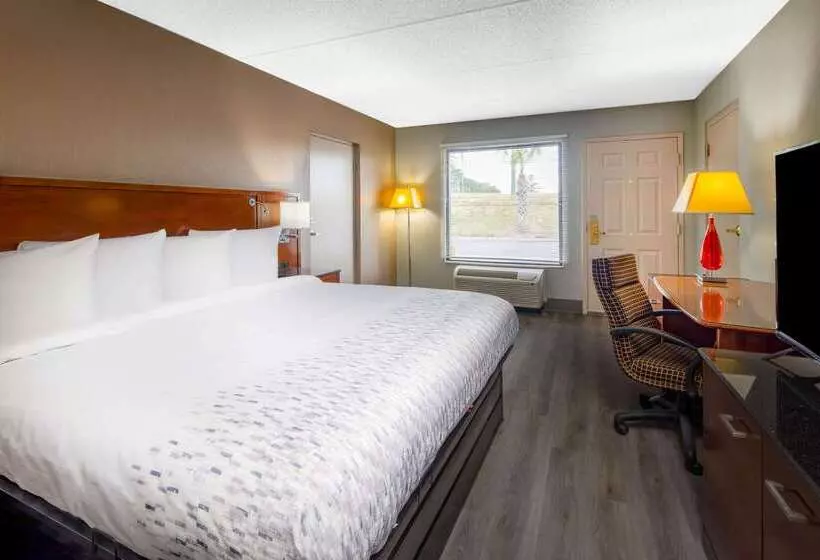 호텔 Baymont By Wyndham Covington