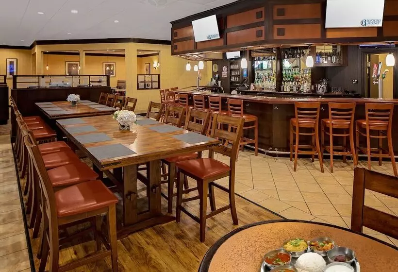 酒店 Boxboro Regency