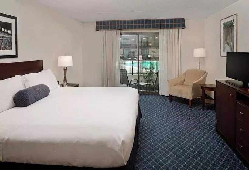 酒店 Boxboro Regency