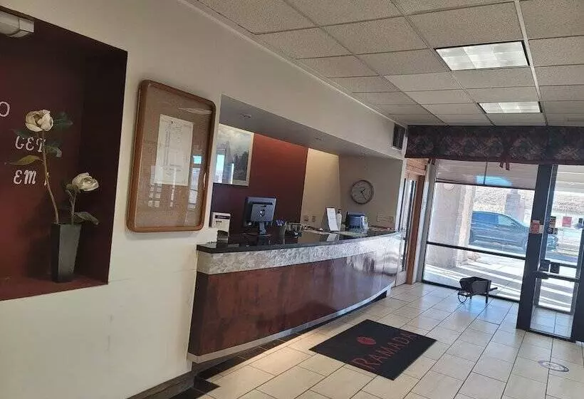 ホテル Budget Inn