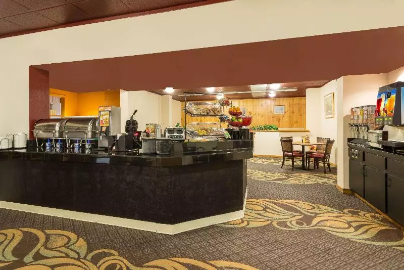 ホテル Budget Inn