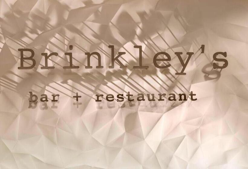 Отель Courtyard By Marriott Boston Logan Airport