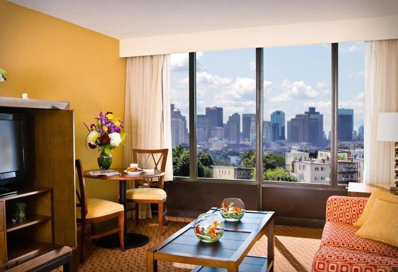 Отель Courtyard By Marriott Boston Logan Airport
