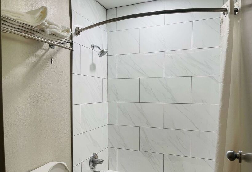 هتل Days Inn By Wyndham Killeen Fort Hood