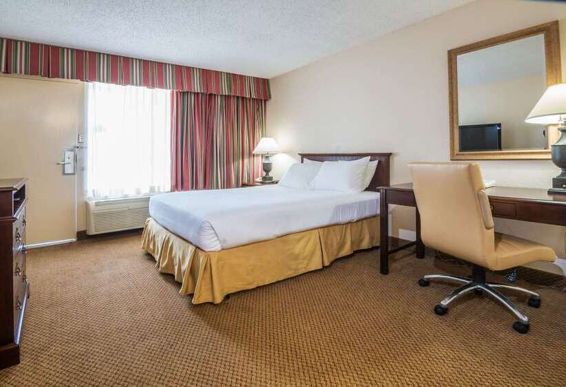 هتل Days Inn By Wyndham Killeen Fort Hood
