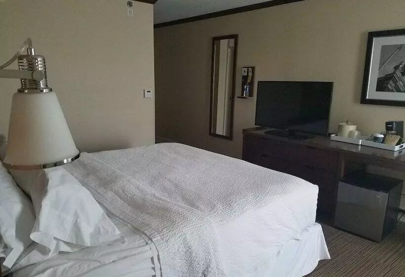 בית מלון כפרי Four Points By Sheraton Kansas City Airport