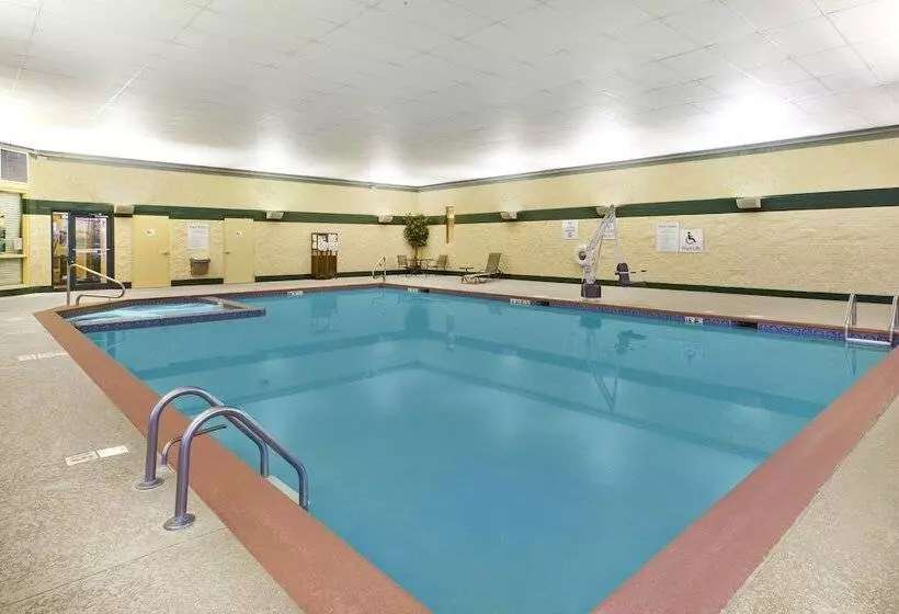 호텔 Holiday Inn & Suites Bolingbrook, An Ihg