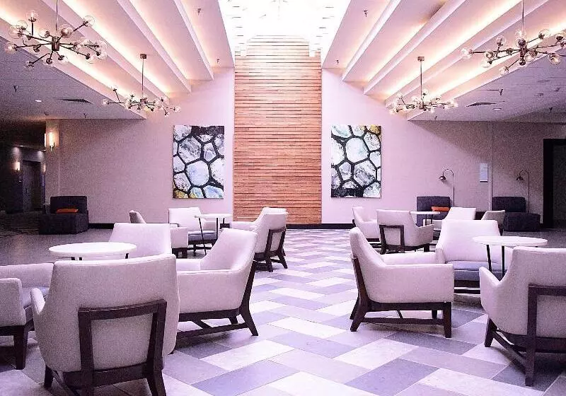 هتل Holiday Inn Alexandria   Downtown, An Ihg