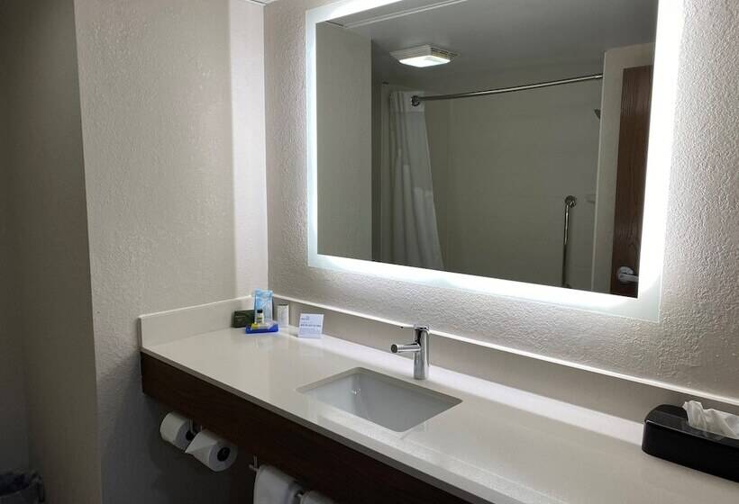 בית מלון כפרי Holiday Inn Express & Suites Dayton Huber Heights By Ihg