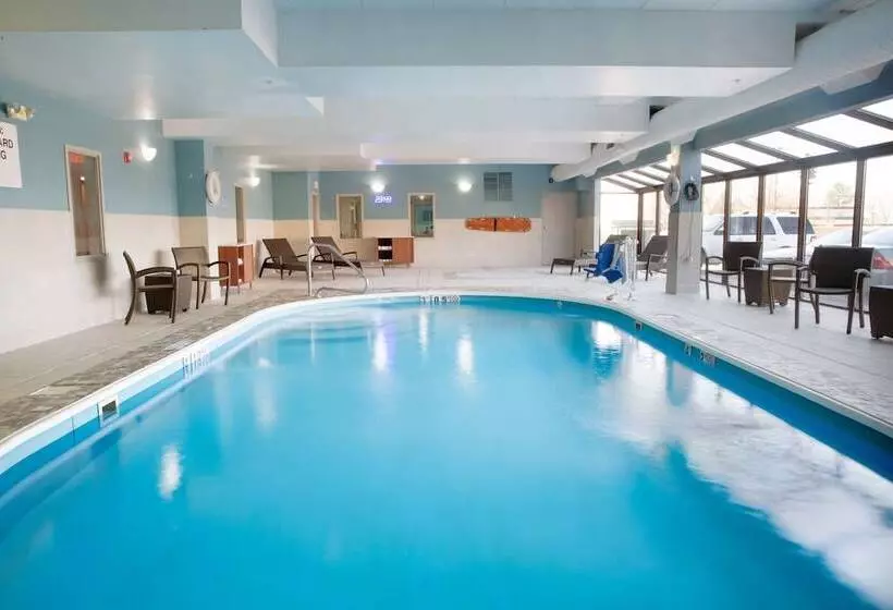 호텔 Holiday Inn Express & Suites Dayton Huber Heights By Ihg