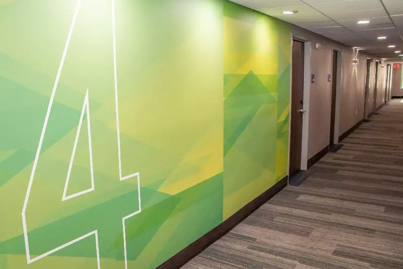 Отель Holiday Inn Express   Allentown North, An Ihg