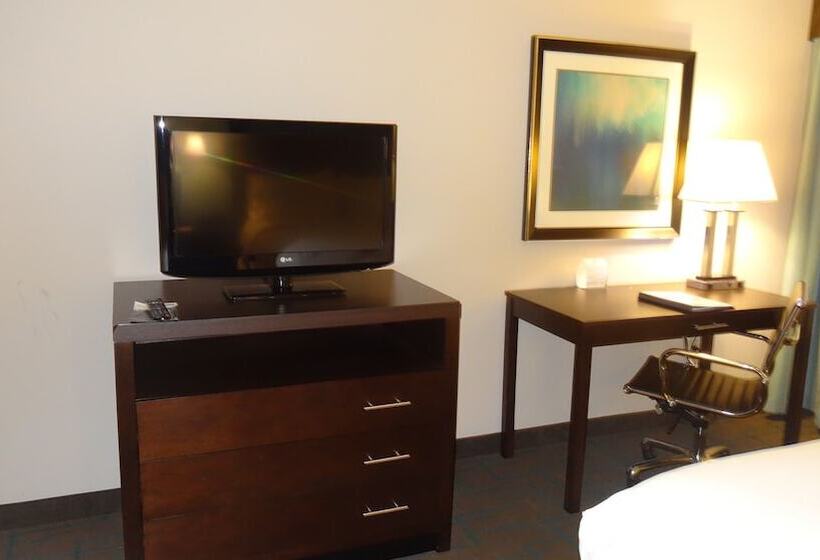 Holiday Inn Express Hotel Kansas City Bonner Springs, An Ihg