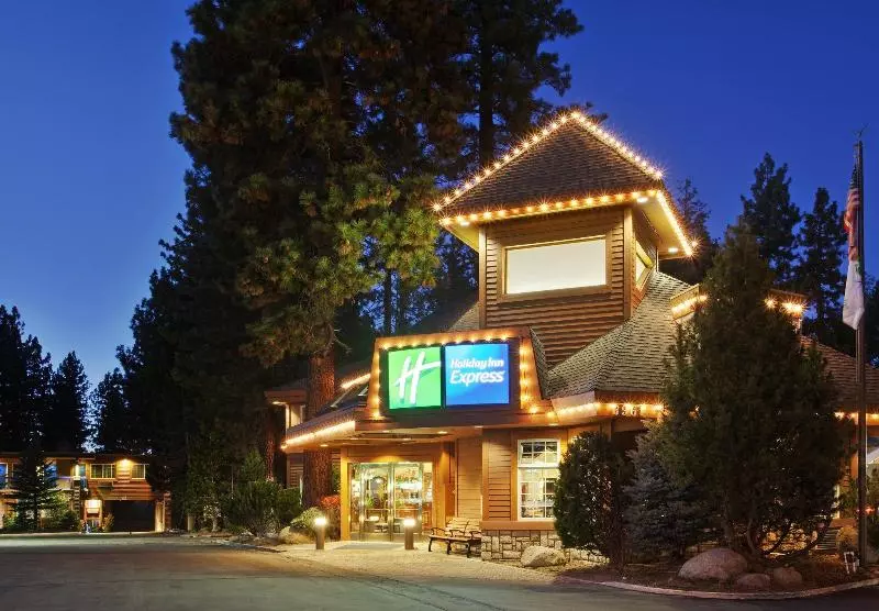 호텔 Holiday Inn Express South Lake Tahoe, An Ihg