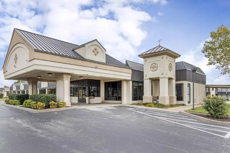 호텔 Days Inn By Wyndham Pittsburg Ks