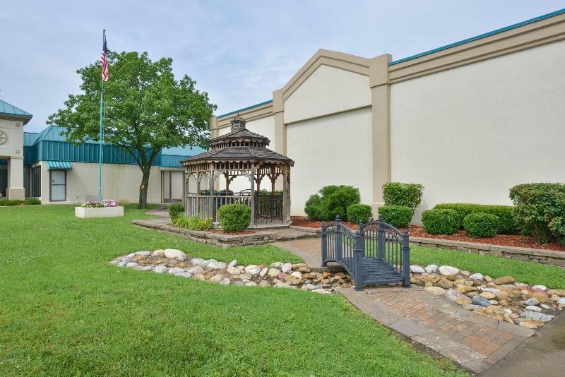 Otel Days Inn By Wyndham Pittsburg Ks