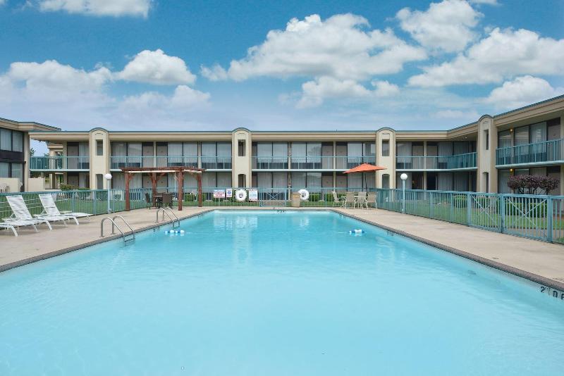 Otel Days Inn By Wyndham Pittsburg Ks