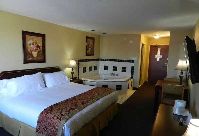 בית מלון כפרי Luxury Inn & Suites Troy