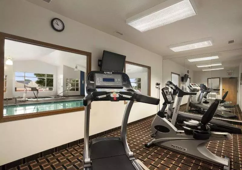 酒店 Quality Inn Lincoln Cornhusker