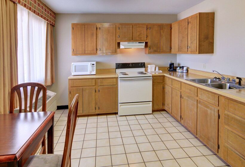 فندق Quality Inn Marshall