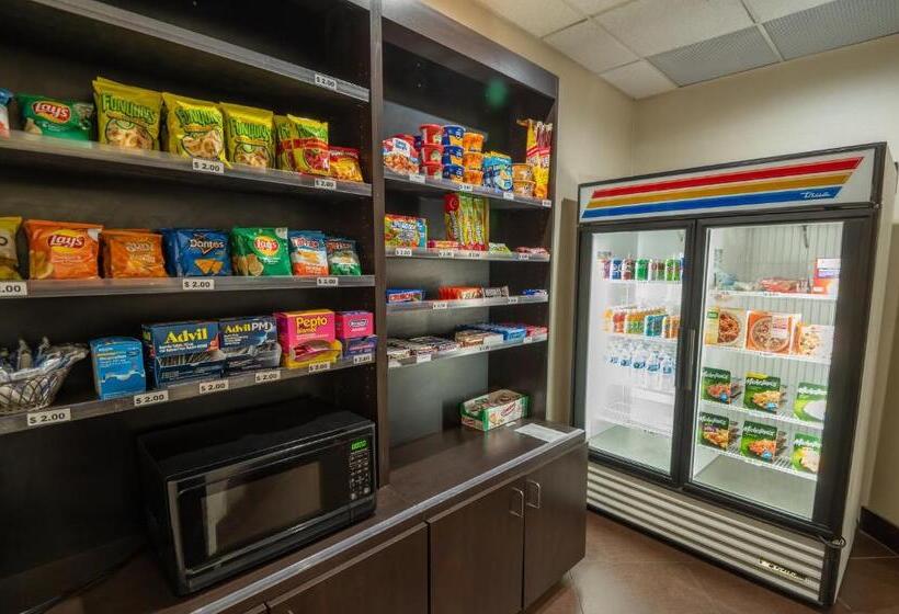 فندق Quality Inn & Suites Downtown Mansfield