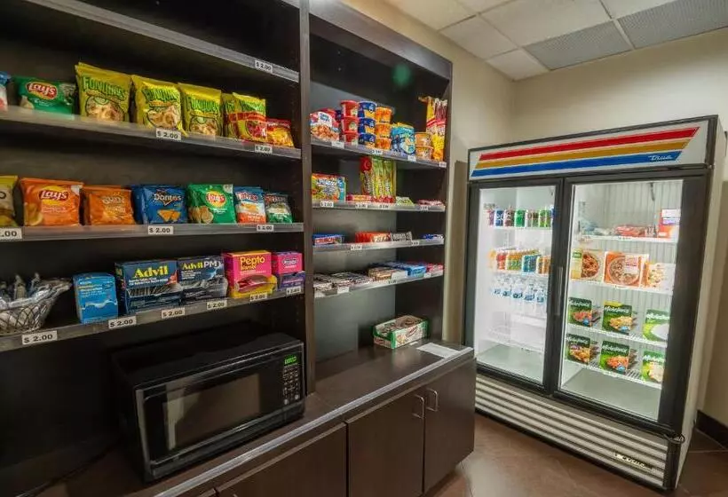 בית מלון כפרי Quality Inn & Suites Downtown Mansfield