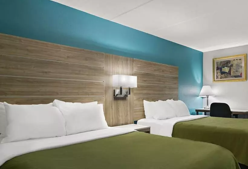 Отель Quality Inn & Suites