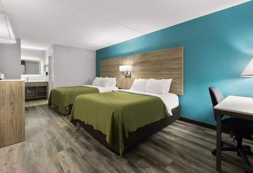 Отель Quality Inn & Suites