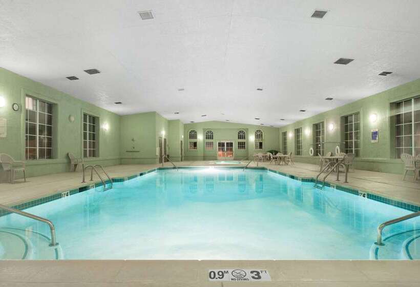 בית מלון כפרי Ramada By Wyndham Williams/grand Canyon Area